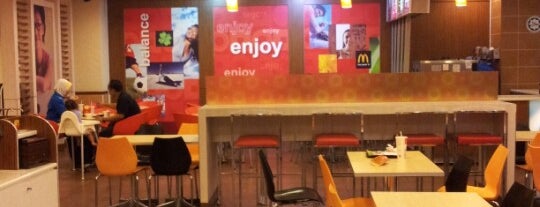 McDonald's is one of ꌅꁲꉣꂑꌚꁴꁲ꒒ : понравившиеся места.