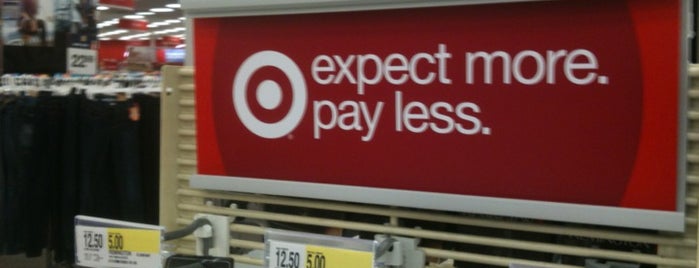 Target is one of Lugares favoritos de Stacy.