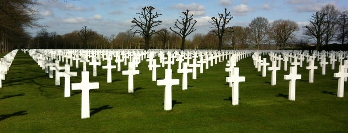 Netherlands American Cemetery and Memorial is one of Orte, die El Tiño gefallen.