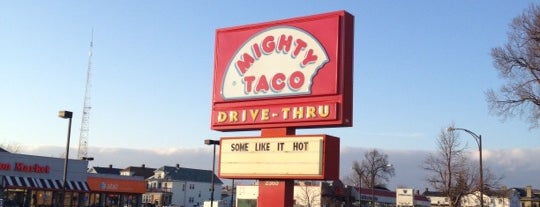 Mighty Taco is one of สถานที่ที่ Nicole ถูกใจ.