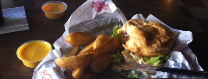 Fuddruckers World's Greatest Hamburgers is one of All-time favorites in Puerto Rico.