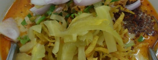 ข้าวซอย ขนมจีนน้ำเงี้ยว is one of Top picks for Thai Restaurants.
