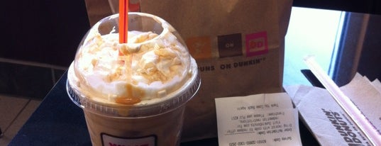 Dunkin' is one of Jasonさんのお気に入りスポット.