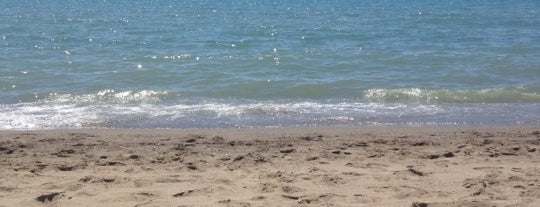 Los Álamos Beach is one of Playas de España: Andalucía.