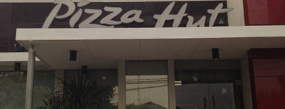 Pizza Hut is one of Orte, die Juand gefallen.