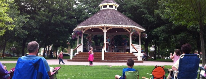 Chaska City Park is one of Posti che sono piaciuti a Jeremy.