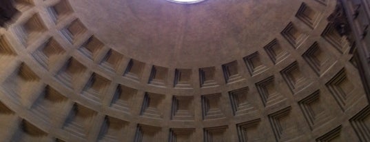 Pantheon is one of Locuri de vizitat in Roma.