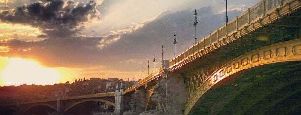 Margaret Bridge is one of StorefrontSticker #4sqCities: Budapest.