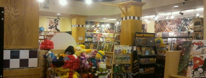 The Comic Book Shop is one of Lieux qui ont plu à Daniel.