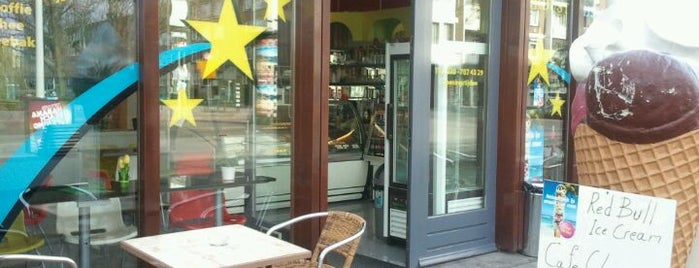 Ijssalon Stardust is one of Must-visit Food in The Hague.