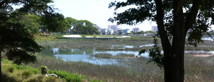 Tidewater Golf Club is one of Tempat yang Disukai Christopher.