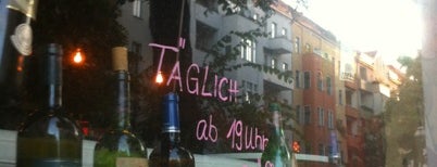 Wein Und Geflügel is one of Berlin - Bars.
