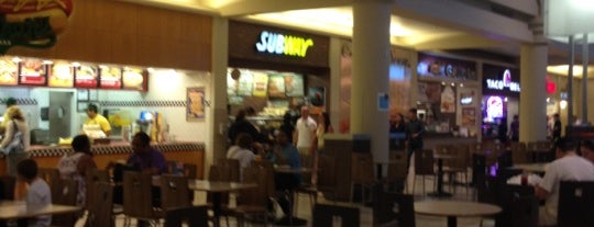 Freehold Raceway Mall - Food Court is one of Denisse’s Liked Places.