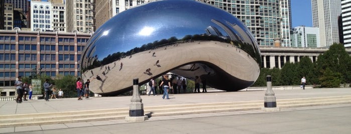 Cloud Gate by Anish Kapoor (2004) is one of My Chicago.