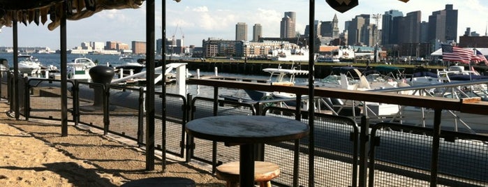 Tavern on the Water is one of Bons plans Boston.