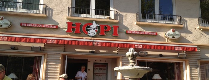 Hopi Steakhouse is one of Lugares favoritos de Nik.