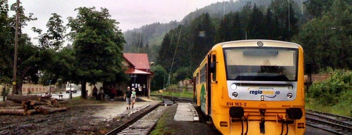 Železniční stanice Josefův Důl is one of Jizerskohorská železnice.
