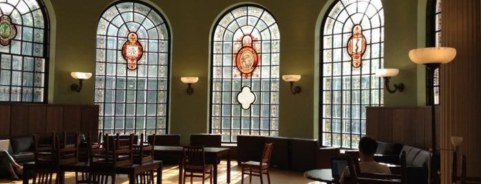 Johns Hopkins University Gilman Hall is one of Lieux qui ont plu à Jonathan.