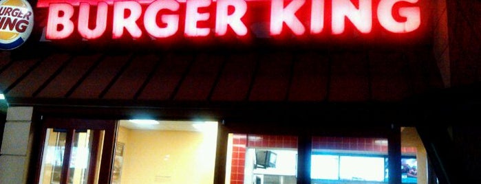 Burger King is one of Locais curtidos por Brian C.