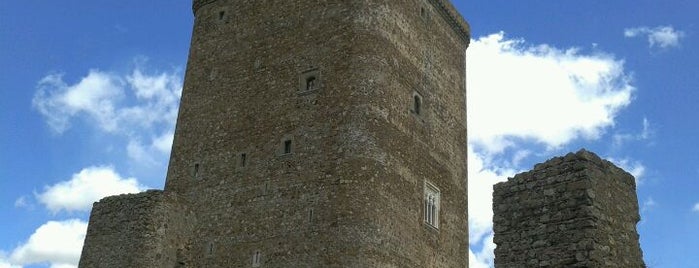 Castillo de Feria is one of Castillos y Fortalezas.