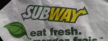Subway is one of Matthewさんのお気に入りスポット.