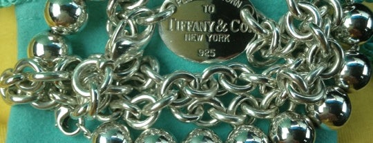 Tiffany & Co. is one of Lizzie'nin Beğendiği Mekanlar.