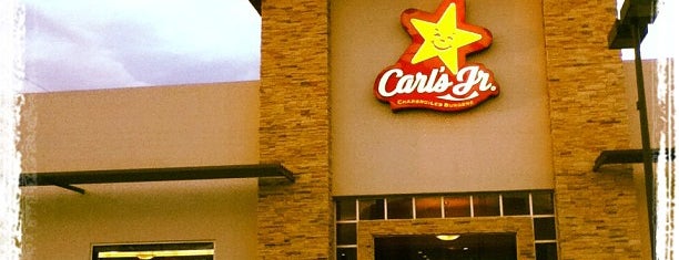 Carl's Jr. is one of Tempat yang Disukai Silvia.