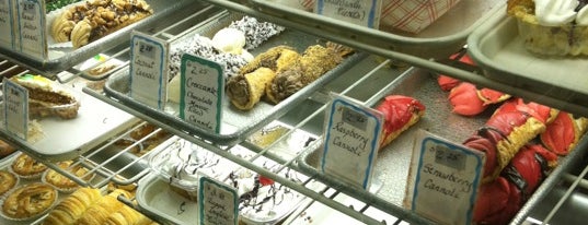 Libby's Italian Pastry is one of New haven eats.