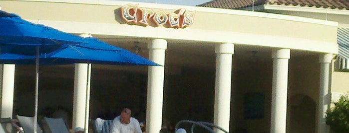 Croc's Bar at Omni Resort is one of Tempat yang Disukai Aristides.