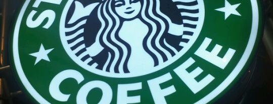 Starbucks is one of Debさんのお気に入りスポット.
