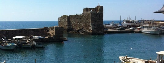 Byblos Old Port is one of Lugares favoritos de Cenker.
