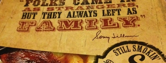 Sonny's BBQ is one of Lugares favoritos de Phillip.