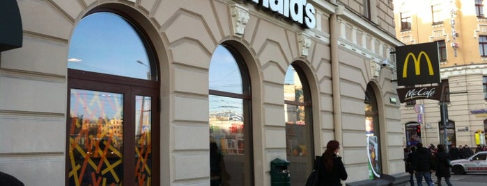 McDonald's is one of Posti che sono piaciuti a Lauma.