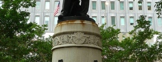 John Mifflin Hood Statue is one of สถานที่ที่ Jonathan ถูกใจ.