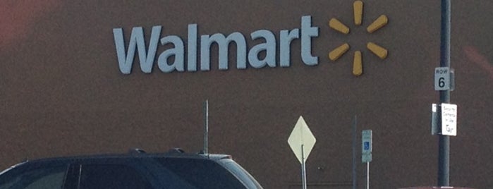 Walmart Supercenter is one of Debbie's Saved Places.
