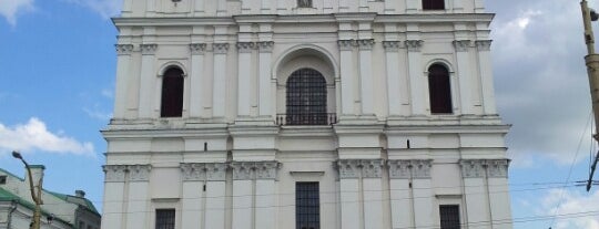 Собор Святого Франциска Ксаверия is one of Касцёлы Беларусі.