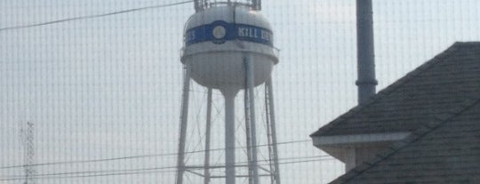 Kill Devil Hills Water Tower is one of Tempat yang Disukai Lizzie.