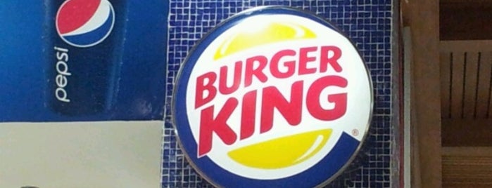 Burger King is one of Tempat yang Disimpan Claudio.