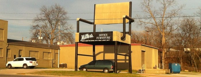 World's Largest Office Chair is one of Weird Museums and Roadside Attractions.