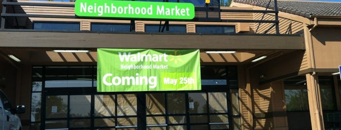 Walmart Neighborhood Market is one of Tina'nın Beğendiği Mekanlar.