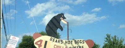 Bears Hot Dog Truck is one of Lugares guardados de Keith.