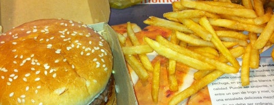 McDonald's is one of Lugares favoritos de Stephanie.