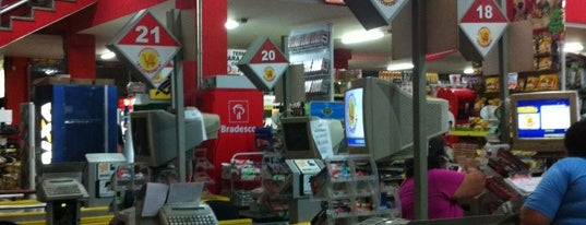 Supermercado Economia is one of Tempat yang Disukai Fernando.