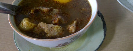 Palbas Serigala is one of Wisata Kuliner Makassar.