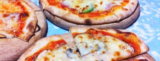 PIZZA VIVA วีว่า พิซซ่า ร้านพิซซ่า is one of Pizza.