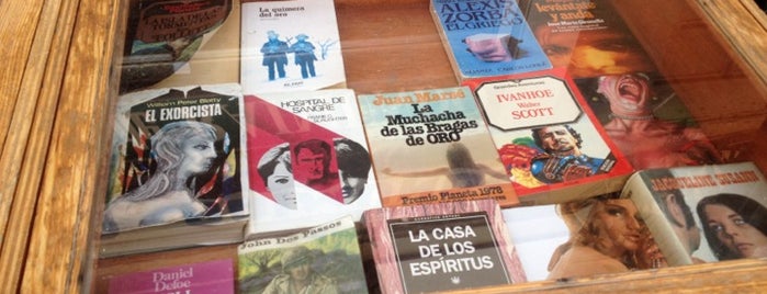 Librería Raimundo is one of CADIZ.