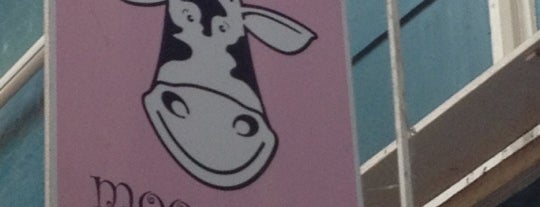 Moo-Moo's is one of Thomasさんの保存済みスポット.