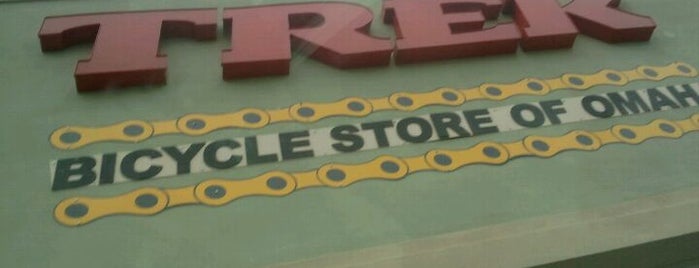 Trek Bicycle Store of Omaha is one of Lugares favoritos de Luke.