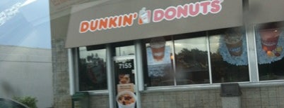 Dunkin' is one of Locais curtidos por Will.