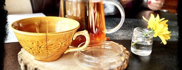 Hillbilly Tea is one of Tempat yang Disukai Orian.